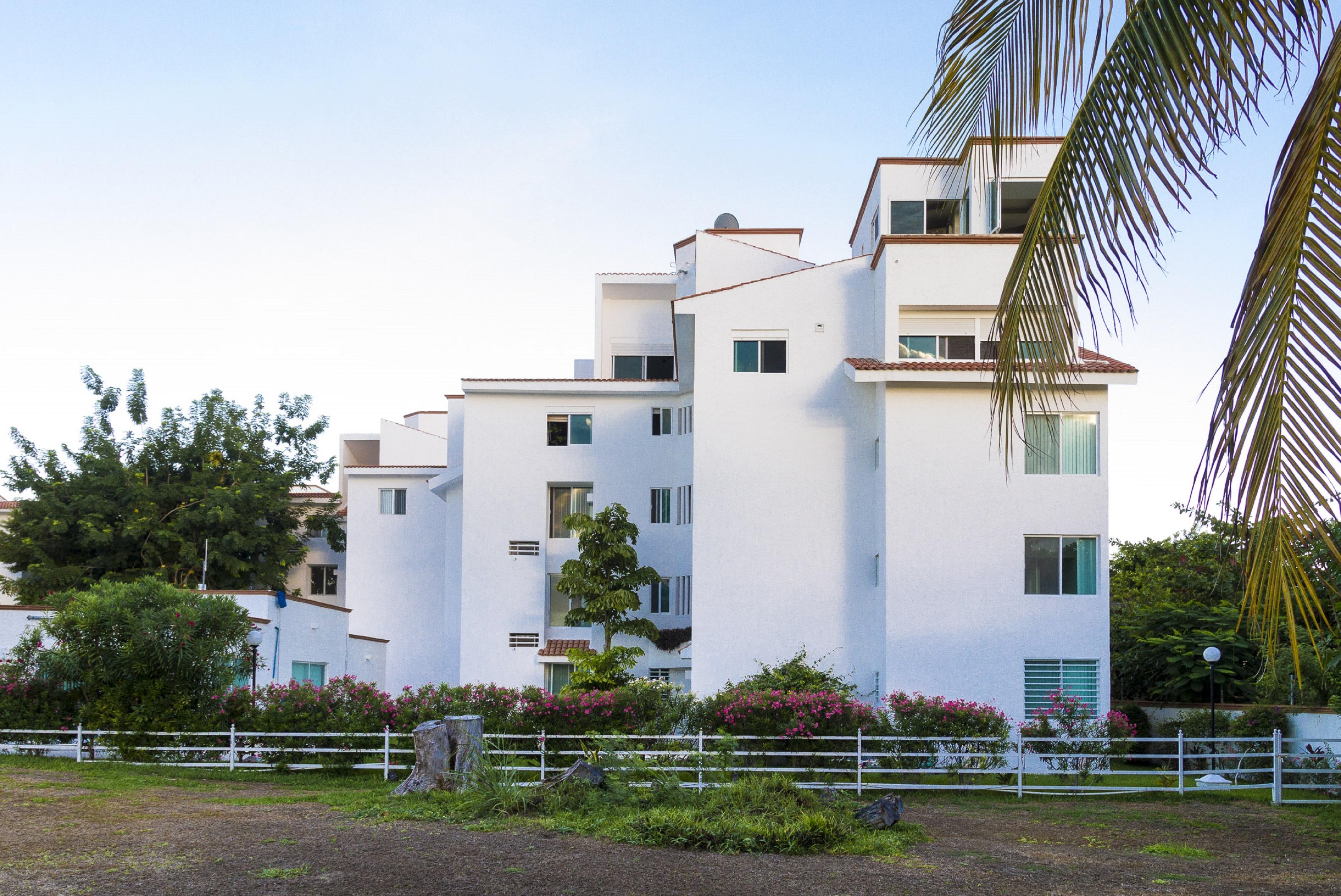 Las Gaviotas Hotel & Suites Cancún Exteriör bild