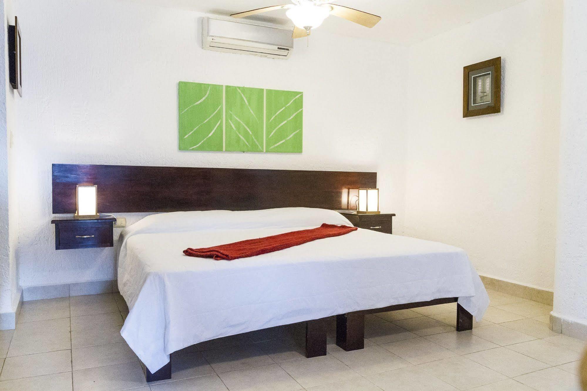 Las Gaviotas Hotel & Suites Cancún Exteriör bild