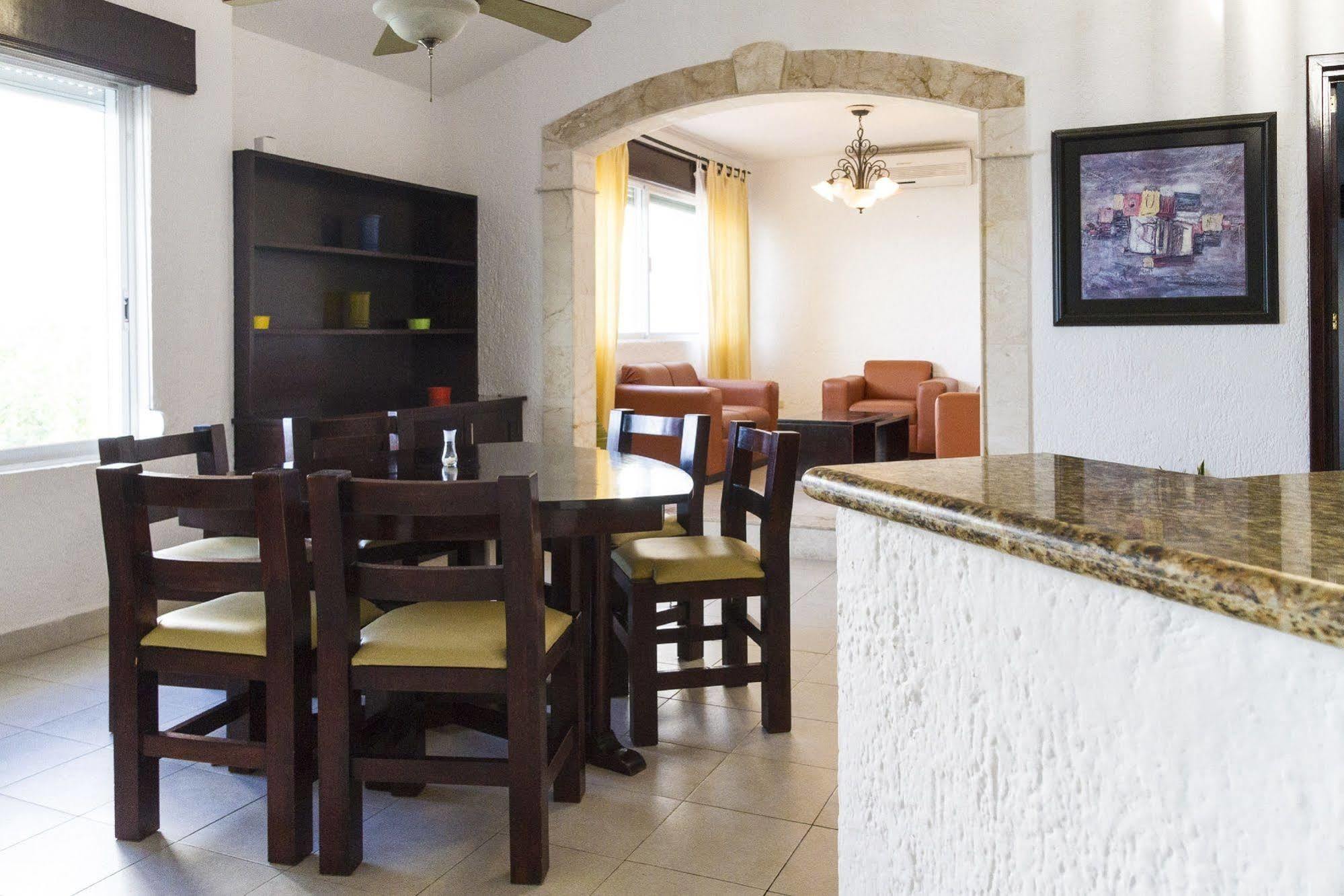Las Gaviotas Hotel & Suites Cancún Exteriör bild